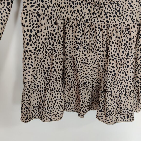 SHEIN Women's Blouse Size M Tiered Tan Black Leopard Cheetah Print Casual Modest - Picture 4 of 10